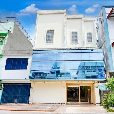 Collection O Peunayong Near Masjid Raya Baiturrahman Formerly Siwah Hotel Banda Aceh Zewnętrze zdjęcie